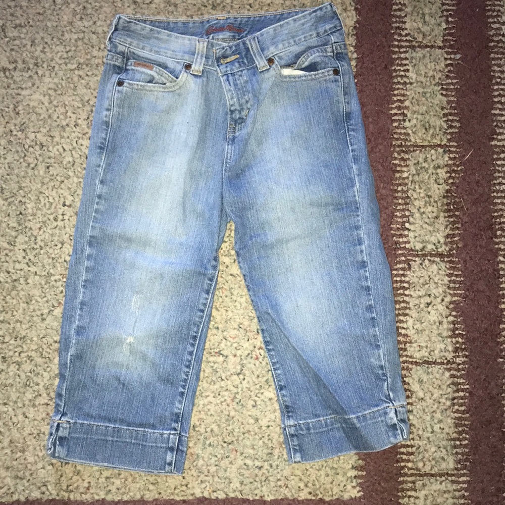 Capri pants
